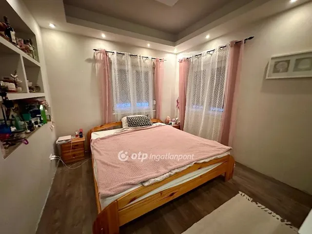 Eladó ház Szigethalom 233 nm