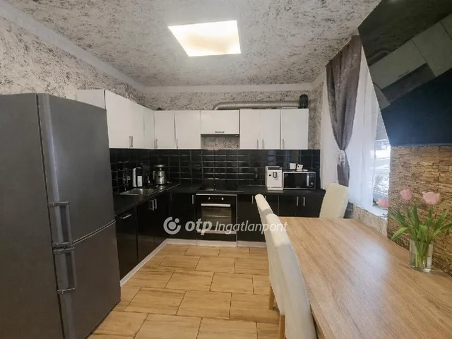 Eladó ház Tököl 67 nm