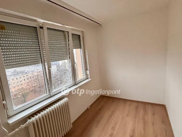 Eladó lakás Dunaújváros 35 nm