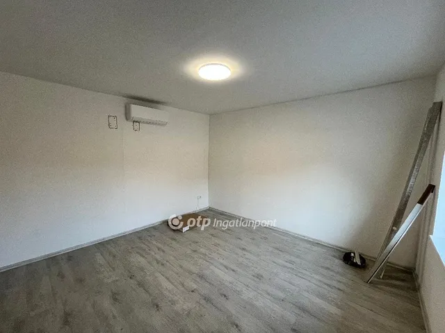 Eladó ház Előszállás 77 nm