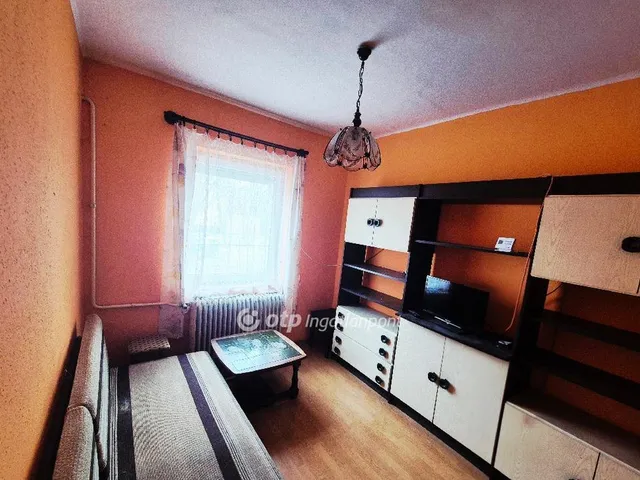 Eladó ház Cece 79 nm