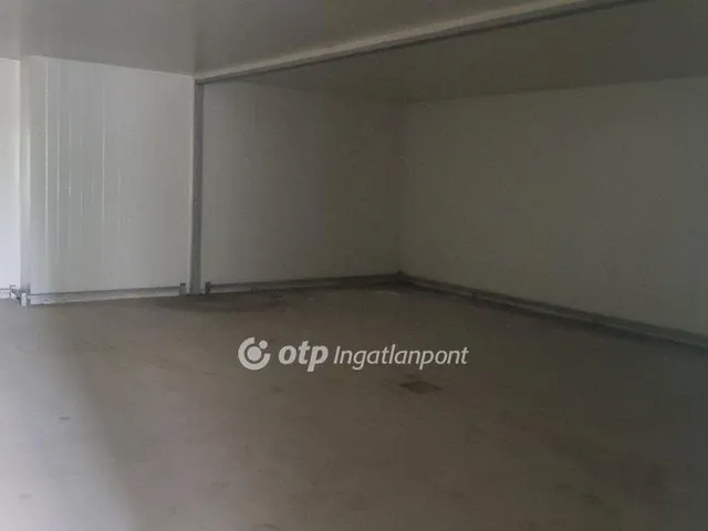 Kiadó kereskedelmi és ipari ingatlan Szekszárd 187 nm