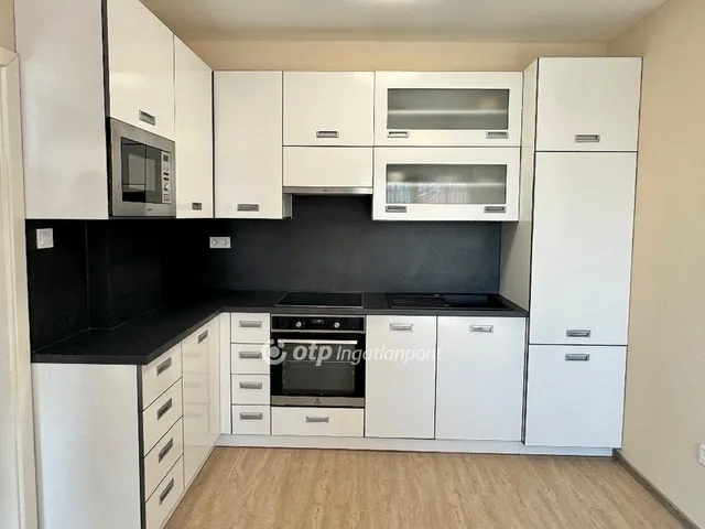 Eladó lakás Székesfehérvár 96 nm