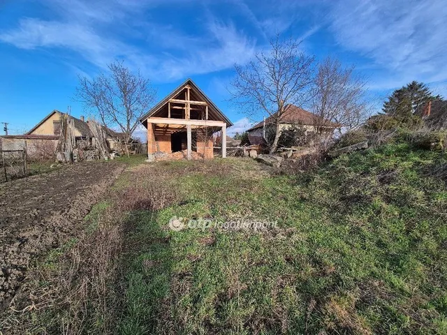 Eladó ház Cece 129 nm