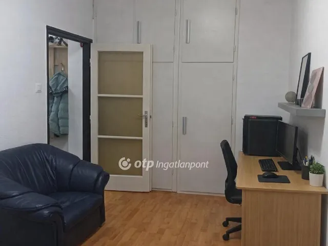 Eladó lakás Dunaújváros 49 nm