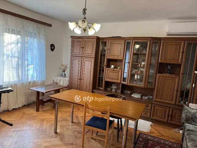 Eladó ház Dunaújváros 198 nm