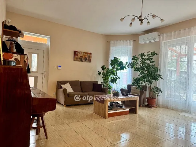 Eladó ház Székesfehérvár 176 nm