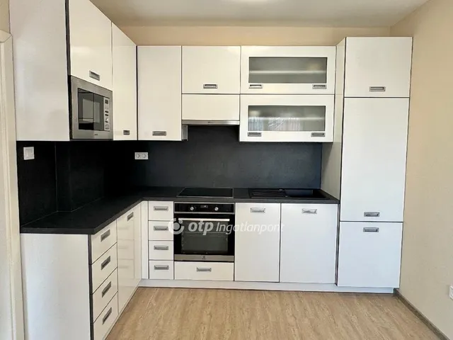 Eladó lakás Székesfehérvár 96 nm