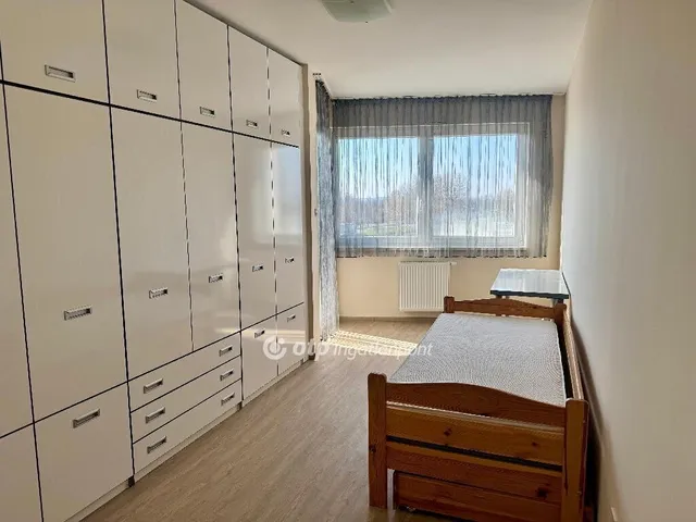 Eladó lakás Székesfehérvár 96 nm