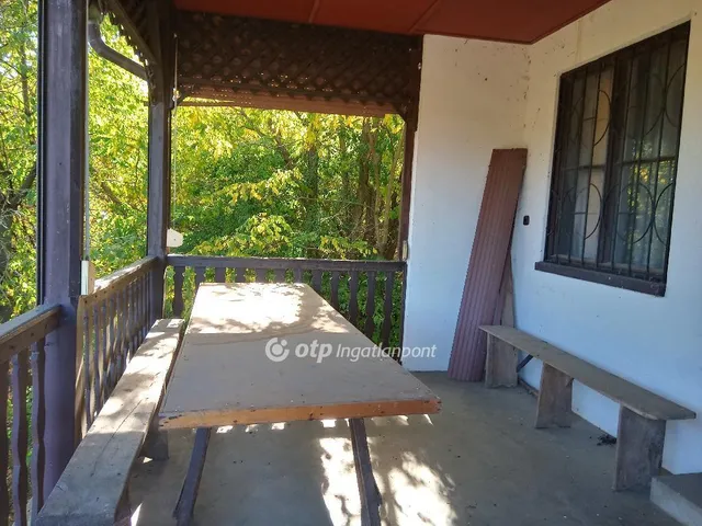 Eladó üdülő és hétvégi ház Sárszentlőrinc 24 nm