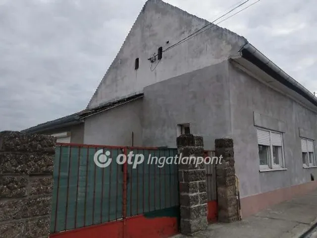 Eladó ház Tolna 70 nm