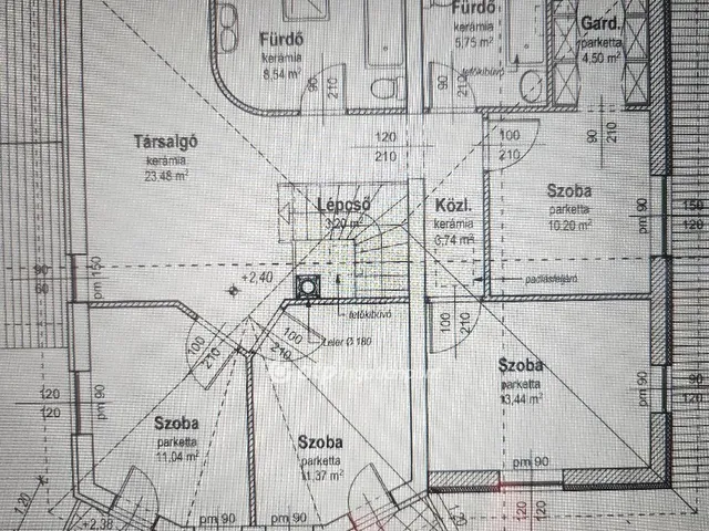 Eladó ház Érd 226 nm