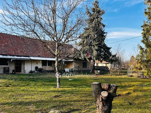 Eladó ház Paks 130 nm