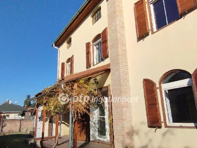 Eladó ház Dunaharaszti 237 nm