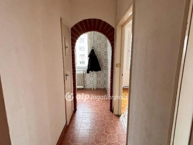 Eladó lakás Dunaújváros 53 nm