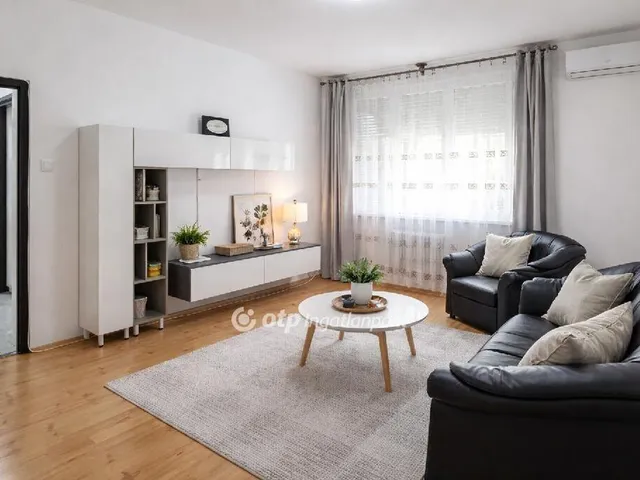 Eladó lakás Dunaújváros 49 nm