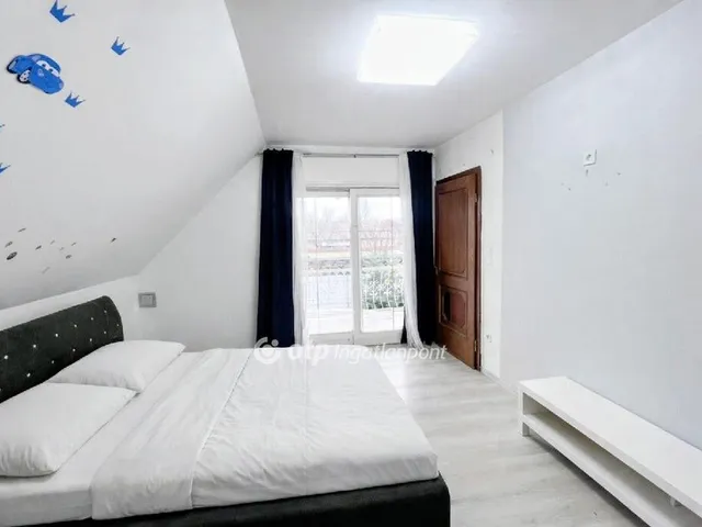 Eladó ház Budapest XVII. kerület 350 nm