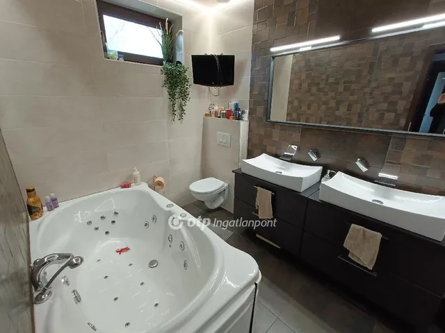 Eladó ház Kiskunlacháza 135 nm