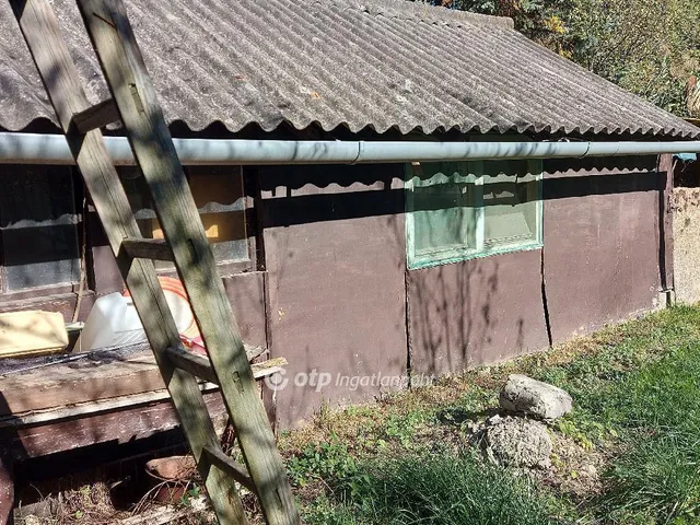 Eladó nyaraló Dömsöd 30 nm
