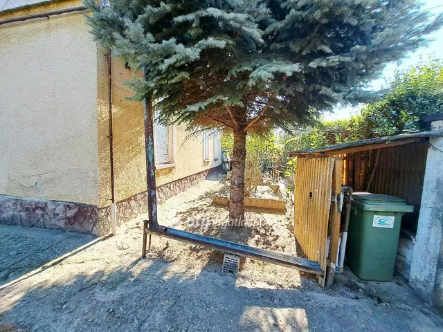 Eladó ház Dunavecse 100 nm