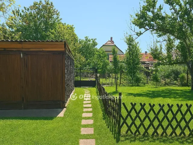 Eladó ház Kiskunlacháza 130 nm