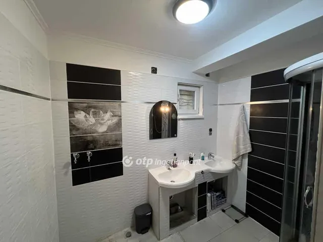 Eladó ház Halásztelek 460 nm