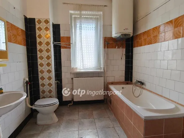Eladó ház Délegyháza 194 nm