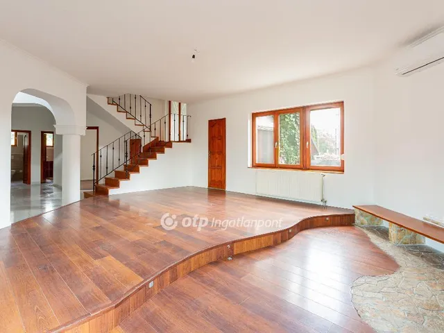 Eladó ház Szigetszentmiklós 280 nm