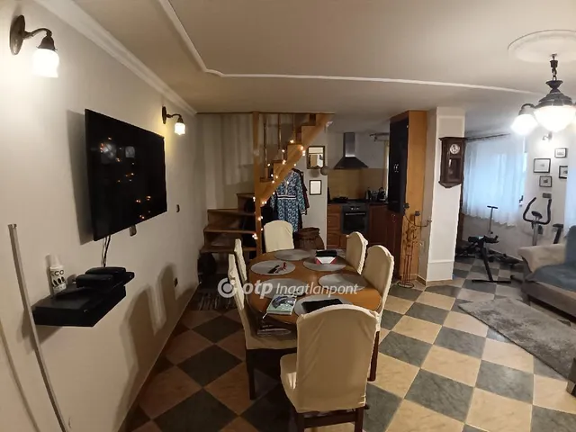 Eladó ház Áporka 93 nm