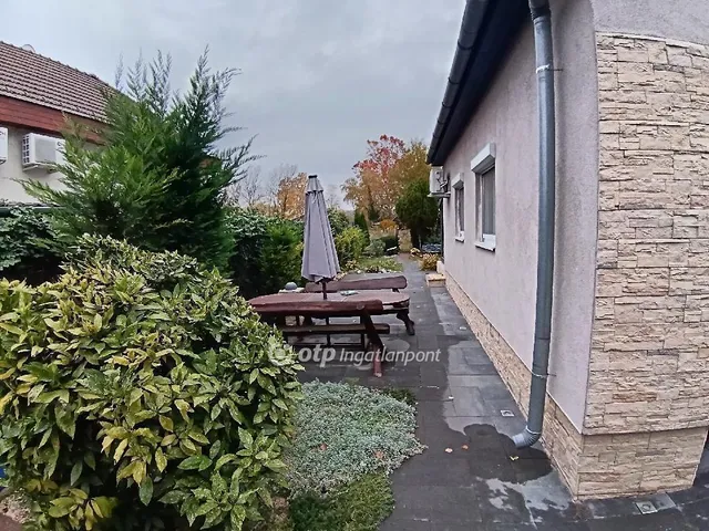 Eladó ház Áporka 93 nm