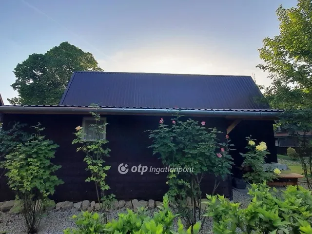 Eladó üdülő és hétvégi ház Tass 45 nm