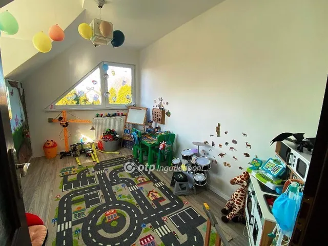 Eladó ház Szigetcsép 176 nm