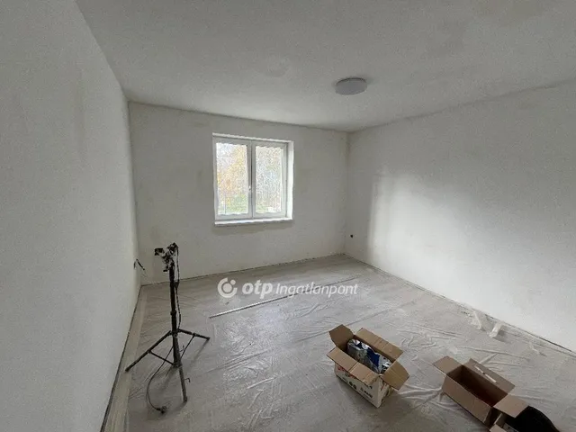 Eladó ház Majosháza 200 nm