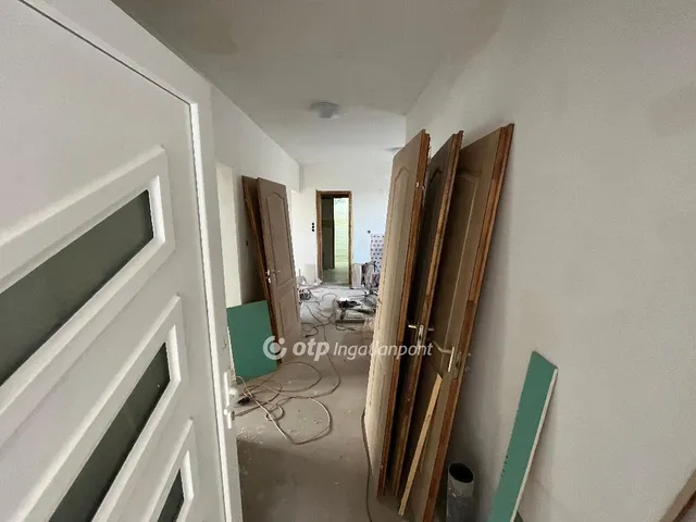 Eladó ház Majosháza 200 nm