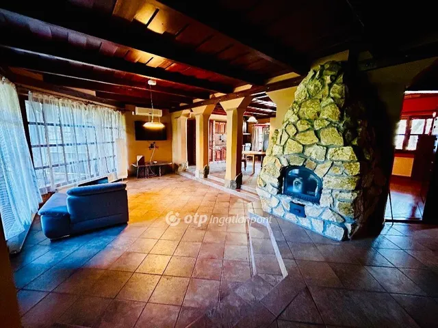 Eladó ház Rácalmás 160 nm