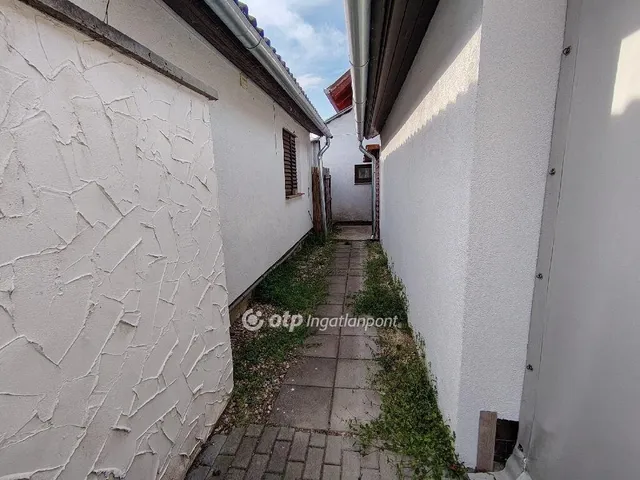 Eladó ház Dömsöd 28 nm