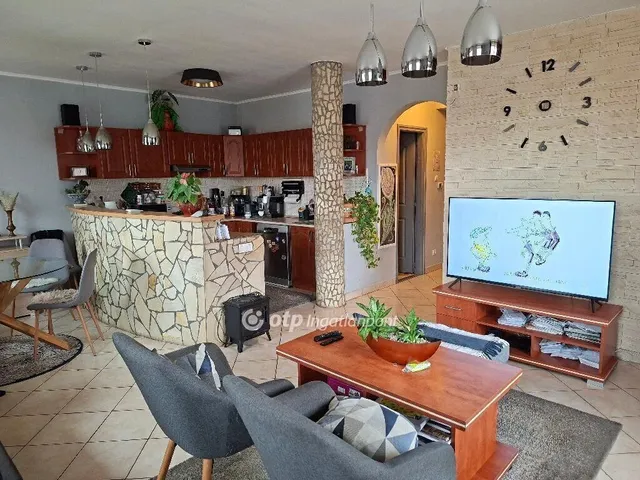 Eladó ház Iváncsa 104 nm