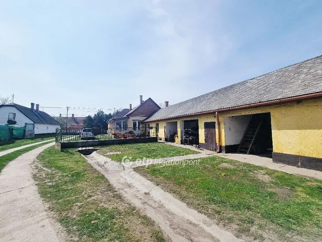 Eladó ház Kunszentmiklós 130 nm