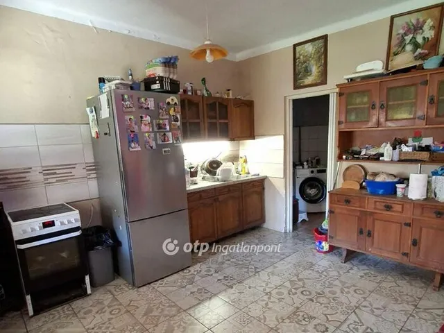 Eladó ház Baracs 90 nm