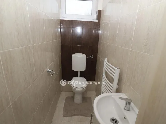 Eladó ház Tass 170 nm
