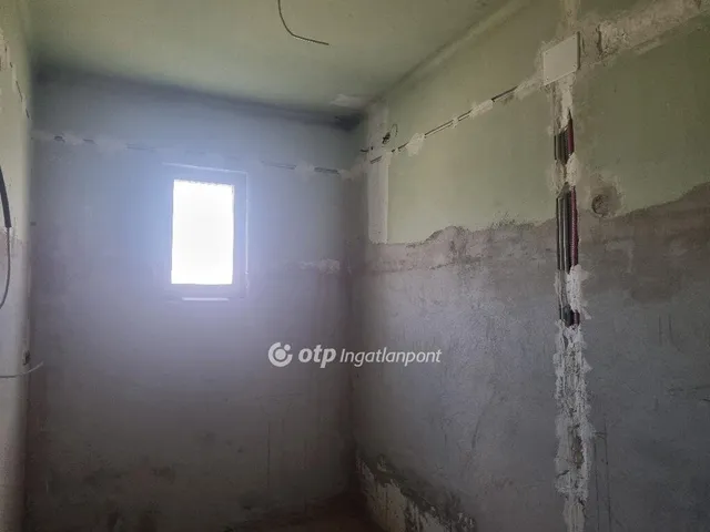 Eladó ház Tass 100 nm