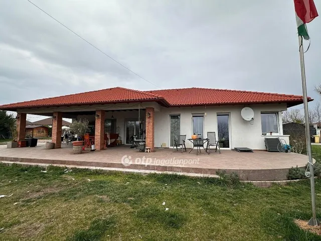 Eladó ház Délegyháza 186 nm