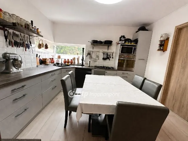 Eladó ház Délegyháza 186 nm