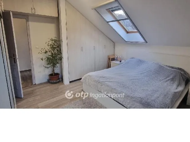 Eladó ház Üröm 128 nm
