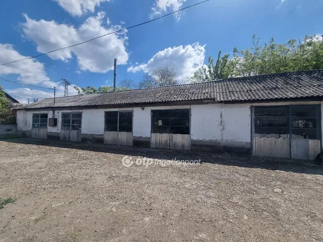 Eladó ház Kunszentmiklós 140 nm