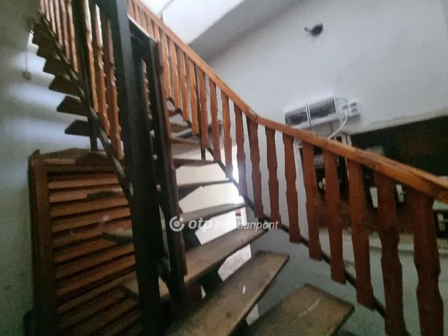 Eladó ház Tass 200 nm