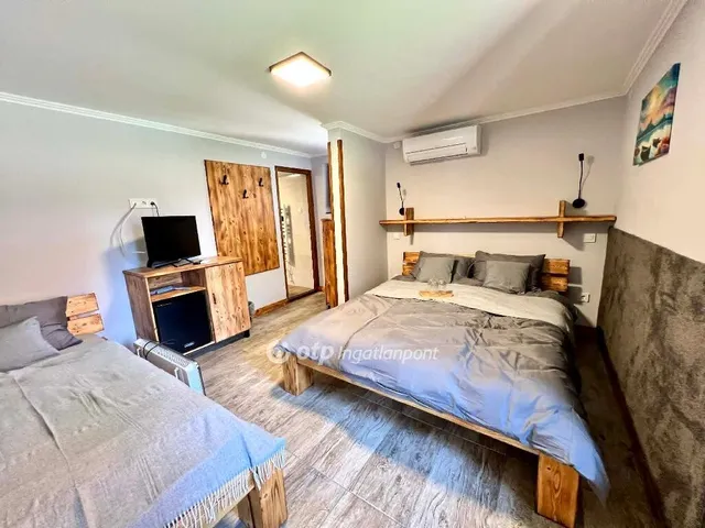 Eladó nyaraló Balatonszepezd 130 nm