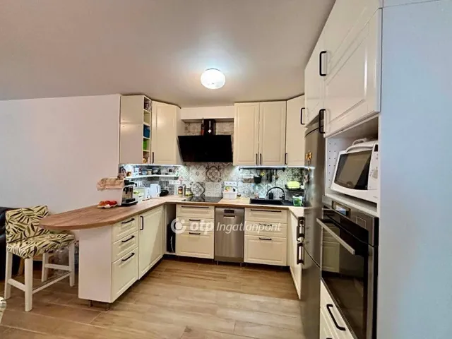 Eladó lakás Budapest X. kerület, Újhegy 70 nm