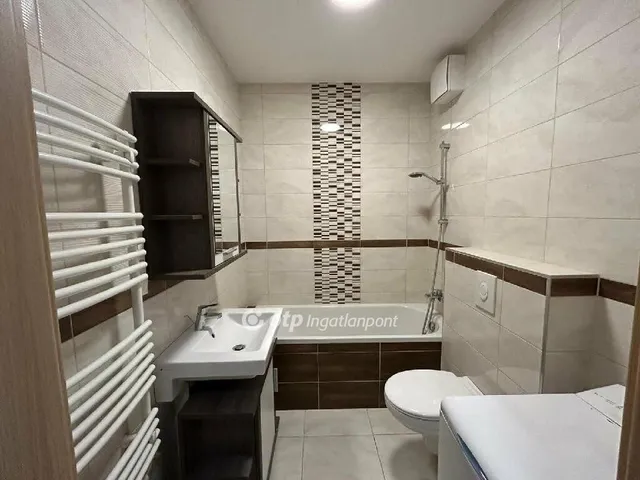 Kiadó lakás Budapest VI. kerület 42 nm