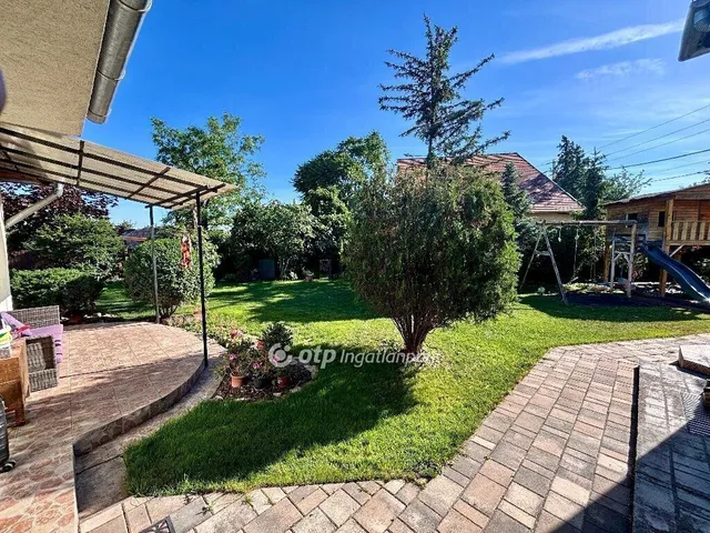Eladó ház Budapest XXI. kerület 258 nm